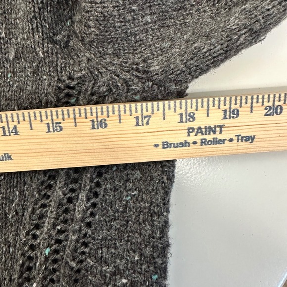 Woolrich Women's XS‎ Gray Speckled Wool Blend Knit Sweater - Picture 9 of 9